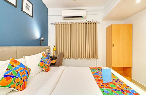 Kolkata Hotel | FabHotel Azure Sky