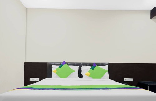 Vijayawada Hotel | Treebo Madhuvan Grand
