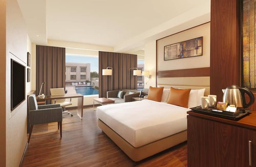 Basai Hotel | DoubleTree by Hilton Agra