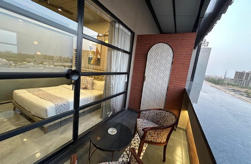 Ahmedabad Hotel | Apricot Motera