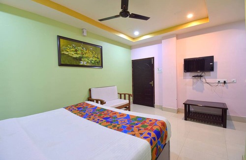 Guwahati Hotel | Fabhotel Knight Airways
