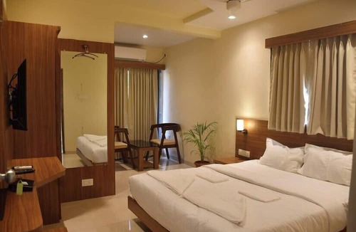 Murud-Harnai Hotel | The Byke Skylark Seafront Resort, Dapoli