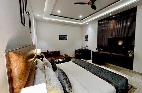 Kakarmatha Hotel | Hotel Kalawati Palace