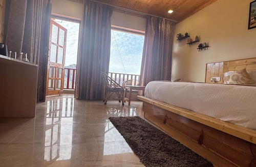 Tehri Range Hotel | The Vintage Hill Village - Himalayan Boutique Resort