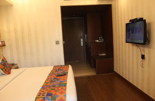 Chittaranjan Hotel | THE J K Hotel C R Park