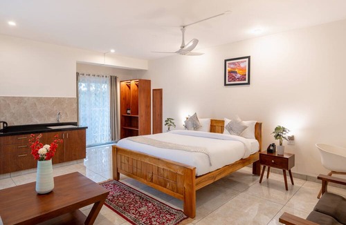 Yelahanka Hotel | The Silver Chimes Suites