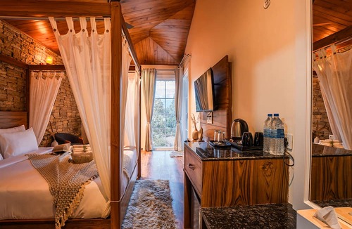 Sattal Hotel | Moustache Bhimtal Luxuria, Nainital