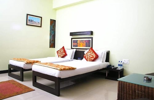 Kamalapur Hotel | Hotel Hampi International