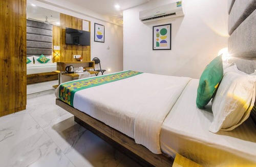 Paldi Hotel | Treebo Prince Plaza