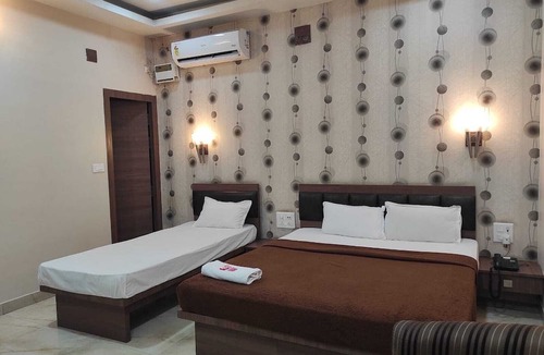 Sibsagar Hotel | Hotel Holiday Palace