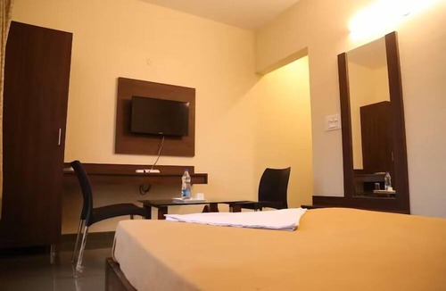 Yadiyur Hotel | Kalinga Tavern Residency