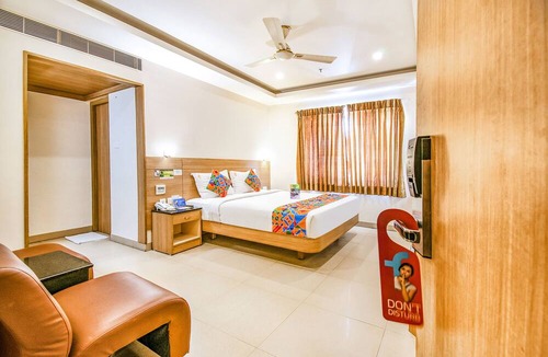 Gandhipuram Hotel | Fabhotel Prime Royal Castle
