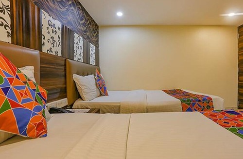 Dharavi Hotel | Fabhotel Pearl View