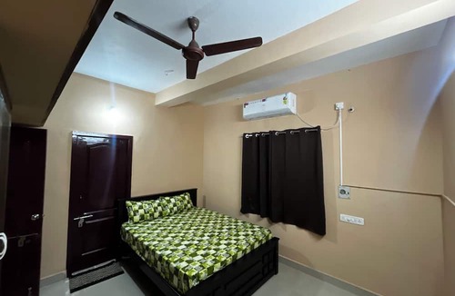 Chengalpattu Hotel | Urban Stay