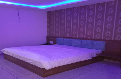 Halol Hotel | Hotel HK