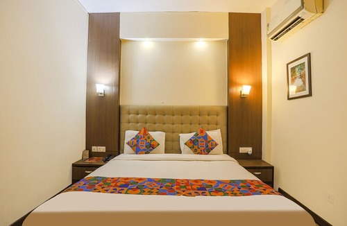 Nehru Place Hotel | Fabhotel Prime The Pamposh
