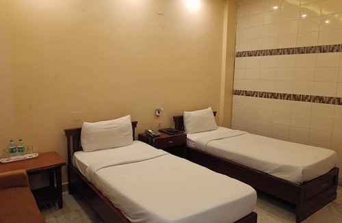 Dibrugarh Hotel | Hotel Little Palace