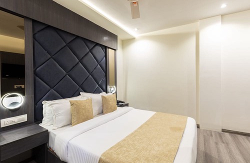Bhudargarh Colony Hotel | Hotel Classio Andheri