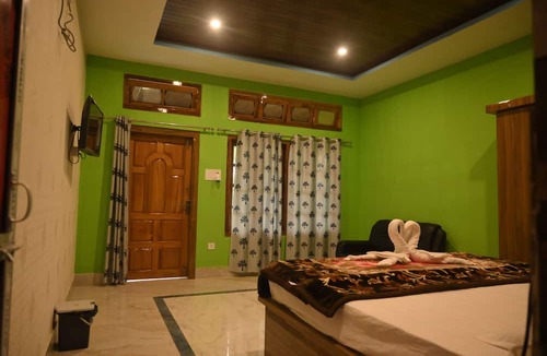 Balipara Hotel | De Aloha Resort
