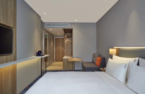 Bommasandra Hotel | Holiday Inn Express Bengaluru Bommasandra by IHG
