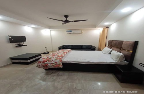 East of Kailash Hotel | Mintstar Apartment And Suites, East Of Kailash