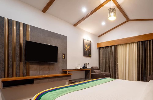 Kandal Hotel | Treebo Skydale Premium Suites, 1500 Mtrs From Ooty Lake