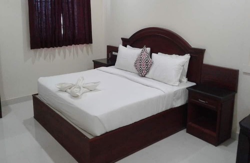 Theni Hotel | ES Residency