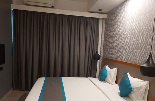 Kadubeesanahalli Hotel | Parkwood Suites