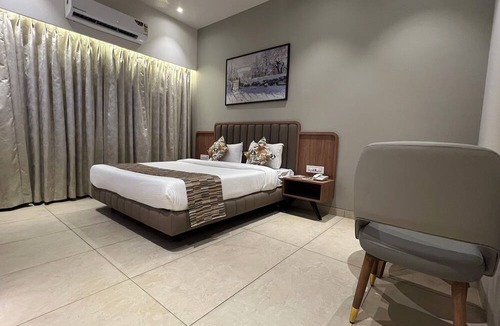 Vasai East Hotel | Rudra Shelter Business Hotel