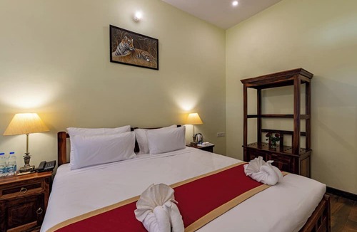Sawai Madhopur Hotel | Jungle Cave Resort
