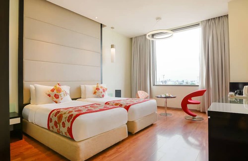 Royapettah Hotel | E Hotel