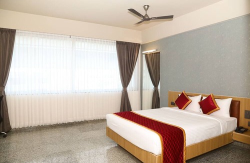 Krishnarajapura Hotel | ICON Express by BHAGINI
