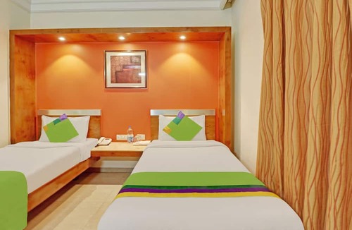 Stage 1 Hotel | Treebo Suraksha Inn