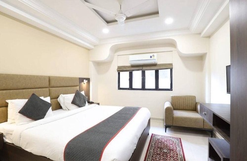 Vastrapur Hotel | Alba Premier