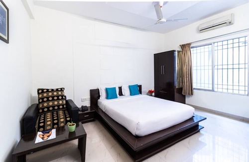 Domlur Hotel | Sanctum Suites Domlur Bangalore