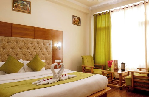 New Manali Hotel | New Ambika International
