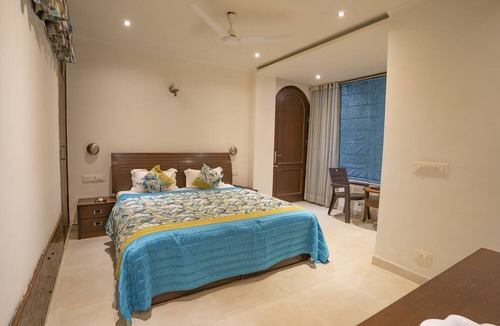 Budhni Hotel | Narmade River View Resort