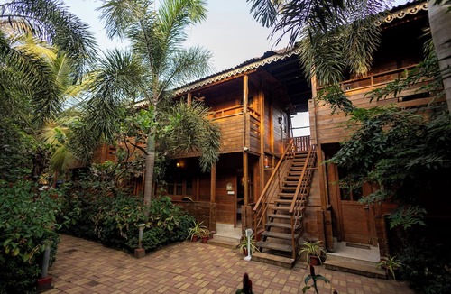Arambol Hotel | Grand Vatika Resort