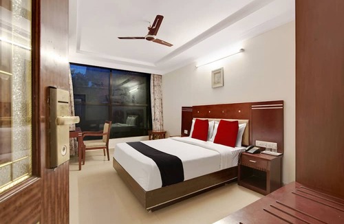 Jayanagar Hotel | Capital O 11148 Amethyst Business Hotel
