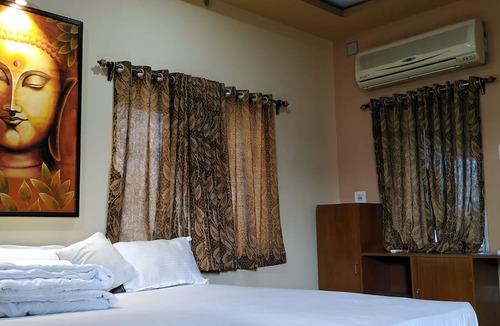 Kolkata Hotel | The Creek Club