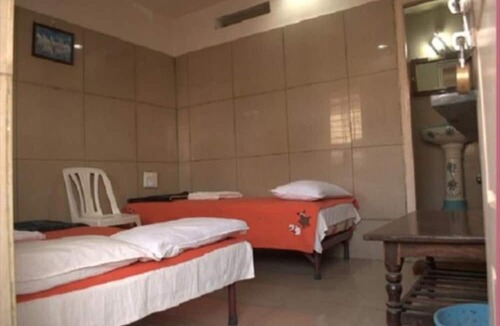 Chitradurga Cabin | Mourya Deluxe AC Lodge