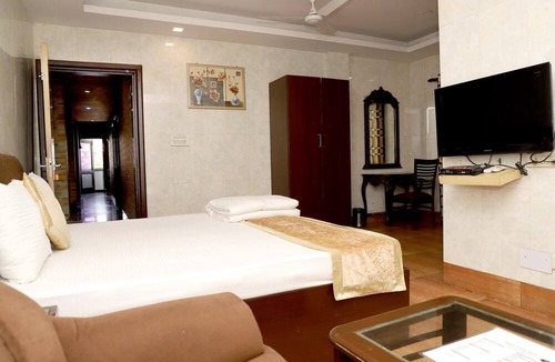 Jangpura Hotel | Preet Palace
