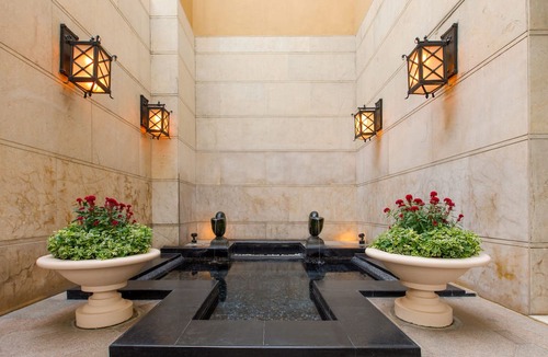 Diplomatic Enclave Hotel | The Leela Palace New Delhi