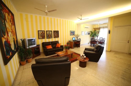 Defence Colony Bed & Breakfast | Colonels Retreat