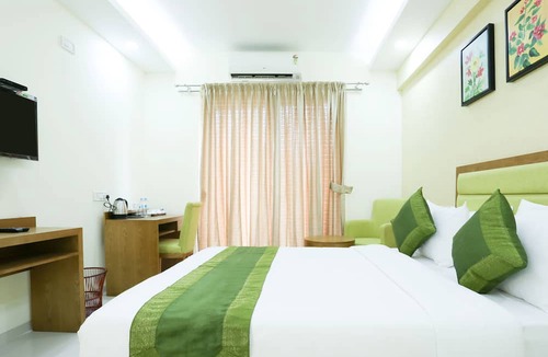 Bommasandra Hotel | Treebo The Galaxy Bommasandra