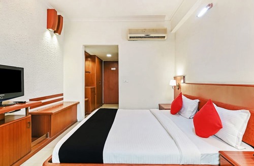 Malviya Nagar Hotel | Hotel Royal Empire