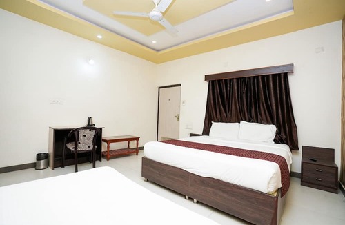 Central Area Hotel | Hotel Opera Inn near Central Bus Stand