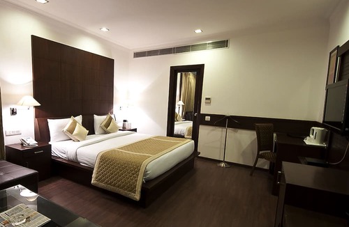 New Friends Colony Hotel | Hotel Divine Paradise