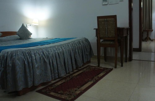 Sualkuchi Hotel | Hotel Lilawati Grand