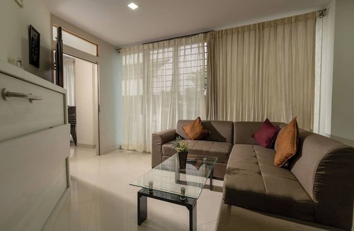 5th Block Hotel | 4 Seasons Suites